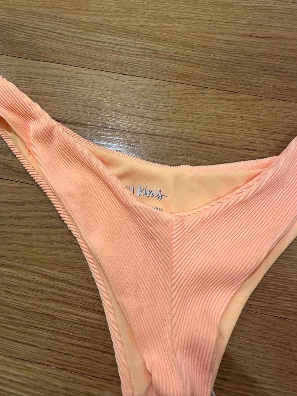 NWT kulani kini peach bikini bottom size M - Picture 4 of 6